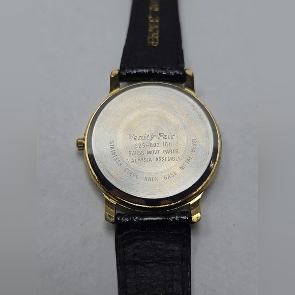 Vintage Gruen Vanity Fair Quartz Watch Black Leather Band VF New Battery - Picture 11 of 11